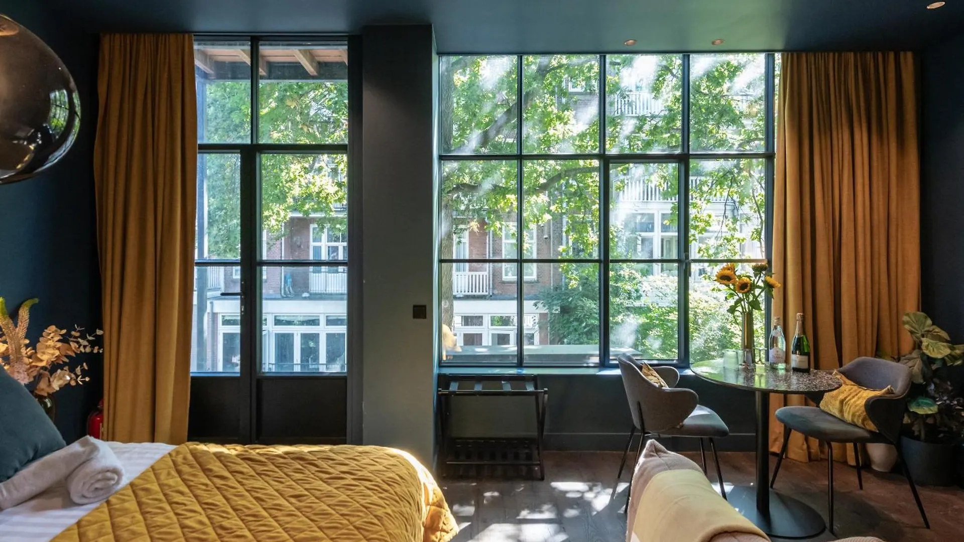 Luxurious Residence In Vondelpark/Museum District Amsterdam Bed & Breakfast